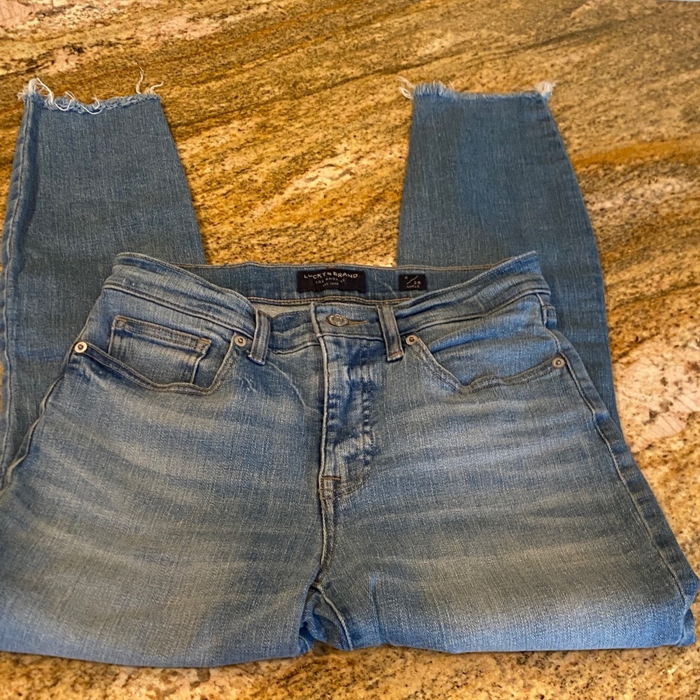 Lucky Brand Blue Ankle & Cropped jeans size 6.  Raw hem